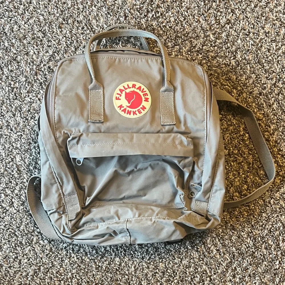 Fjallraven Kanken Backpack in Fog